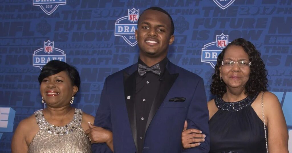 American football quarterback Deshaun Watson’s ethnicity, Parents, and Nationality Explained NFL quarterback Deshaun Watson parents
